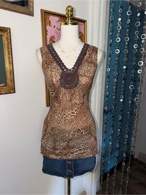 Vintage Y2K Sleeveless Leopard Print V-Neck Tank with Crochet Detail - Brown